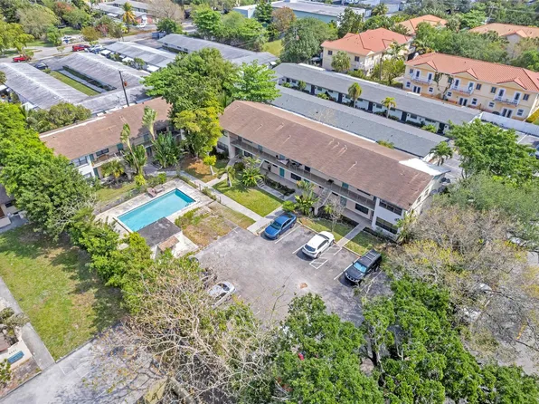 2225 Monroe Street #B6, Hollywood, FL 33020