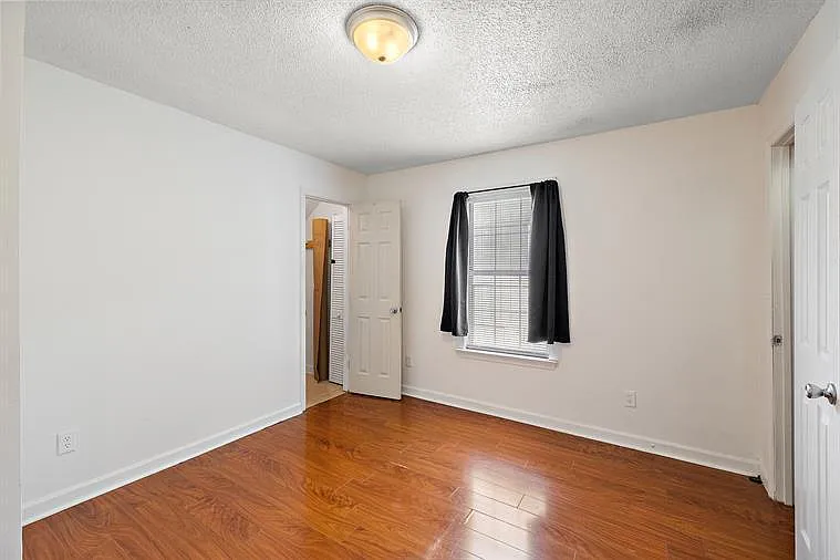 138 Line St #2 — Photo 3