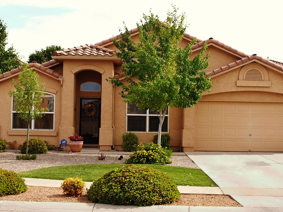 BEAUTIFUL NEIGHBORHOOD