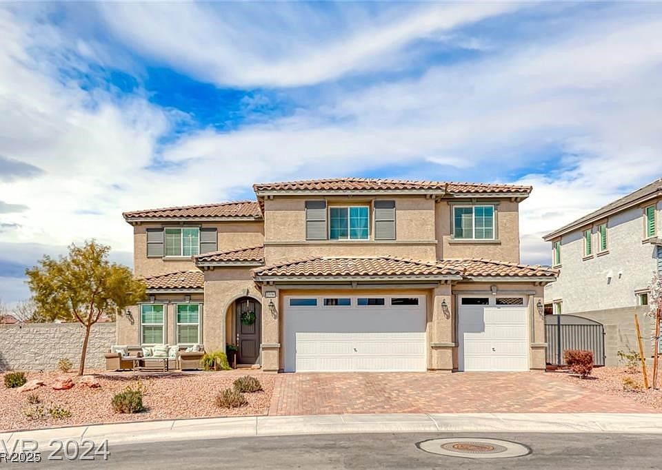 1st image of 1556 Bryce Canyon St