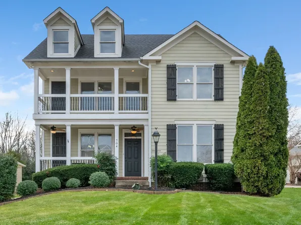 704 Mount Vernon Dr, Clarksville, TN 37043