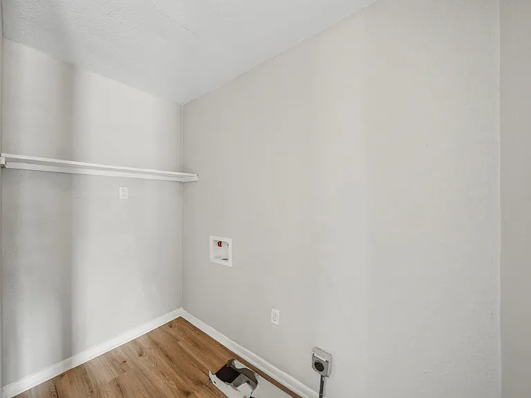 915 S Shanks St — Photo 13