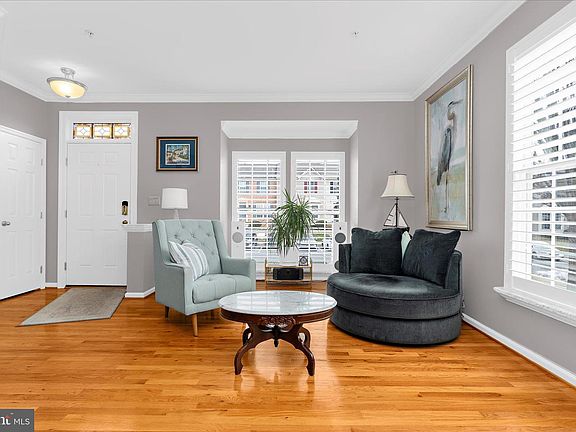 5th image of 2030 Lori Ln