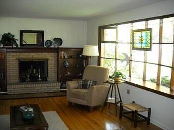 4th image of 3720 Southwood Dr