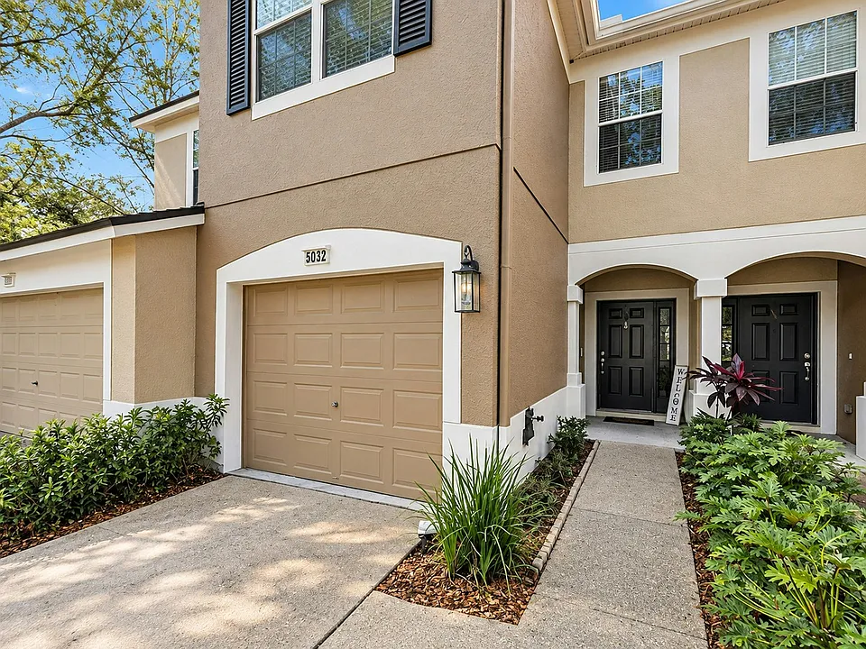 5032 Pond Ridge Dr