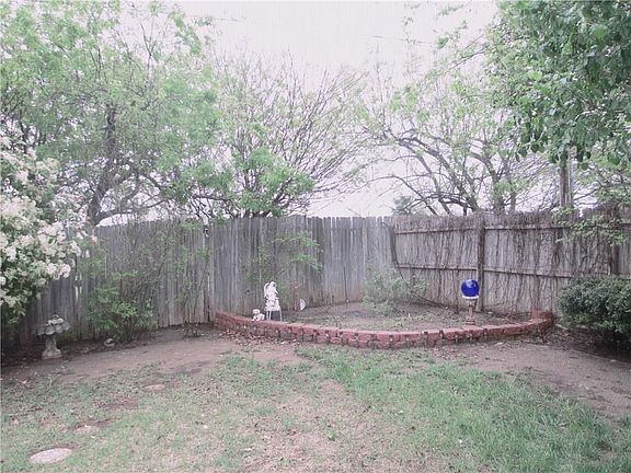 5th image of 12616 Springwood Dr