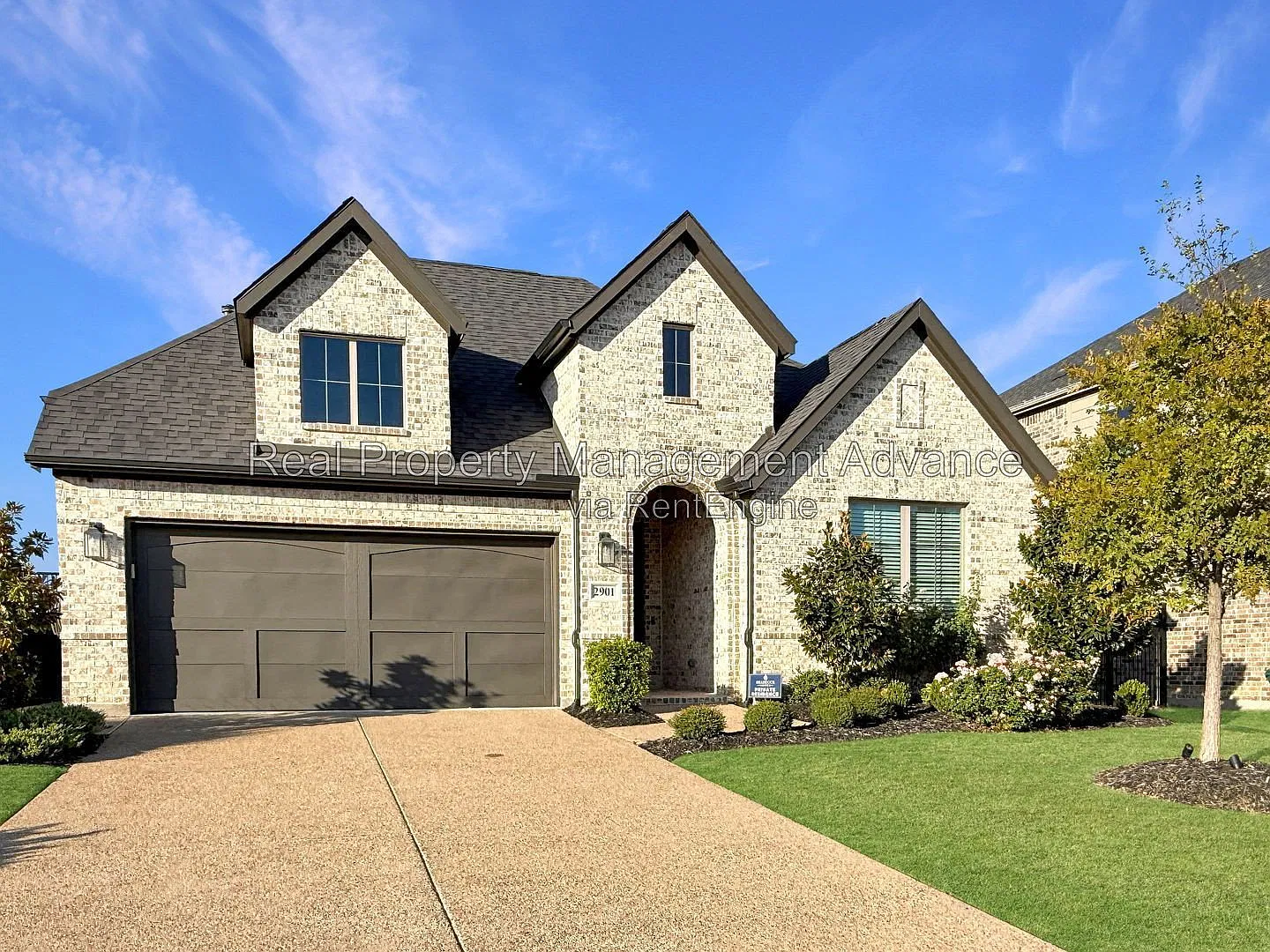 4 bed, 3.0 bath, 2317 sqft, $3,100 — Photo 1