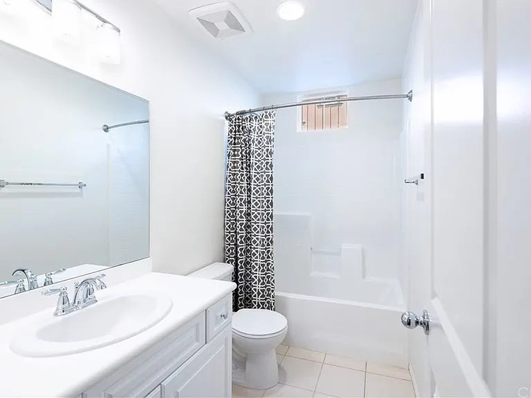 17052 Liberty Way — Photo 14