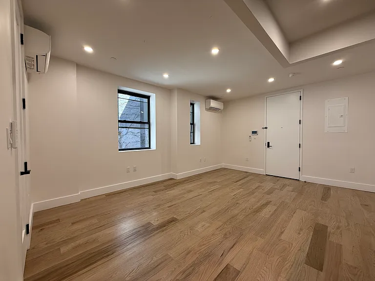 2324 Bedford Ave #2B — Photo 3