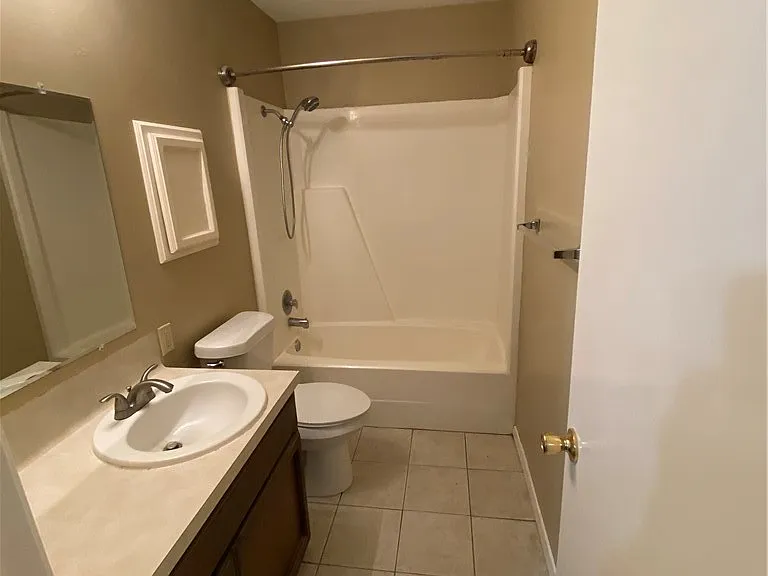 317 Easy St #B — Photo 16