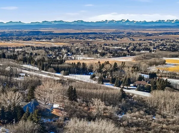 237 Escarpment Dr, Rocky View County, AB T3Z 3M8