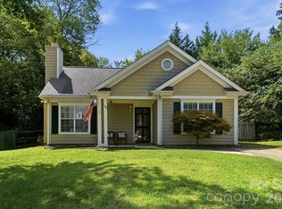 108 Fox Glove Dr, Mooresville, NC 28115