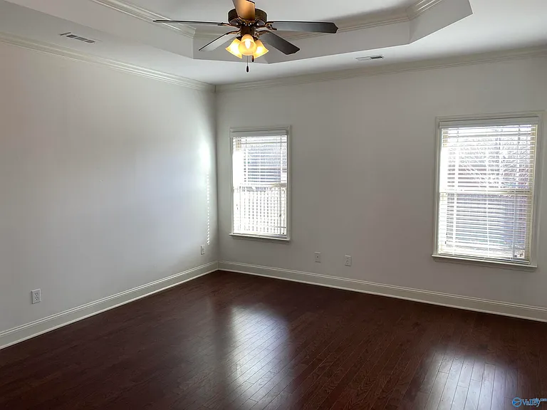 3015 Hampstead Dr SE — Photo 7