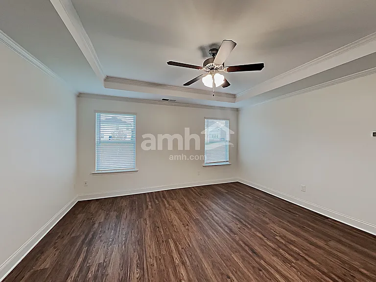 2128 Laurel Village Cir — Photo 12