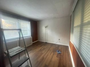 40 Elm Pl #2, Freeport, NY 11520