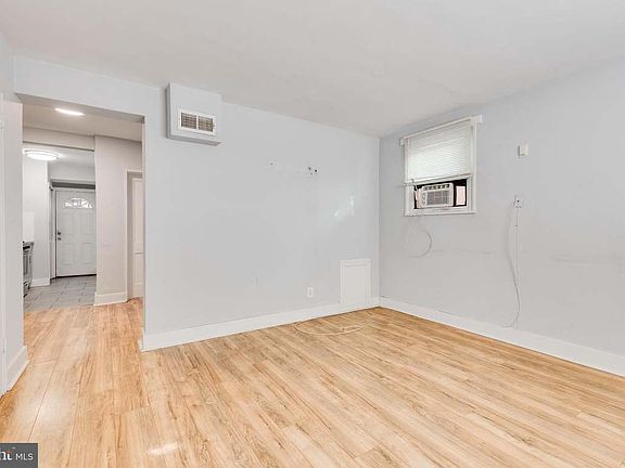 3rd image of 508 Brandywine St SE APT 1