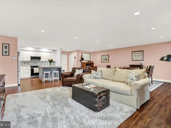 10210 Valley Forge Cir #210, King Of Prussia, PA 19406