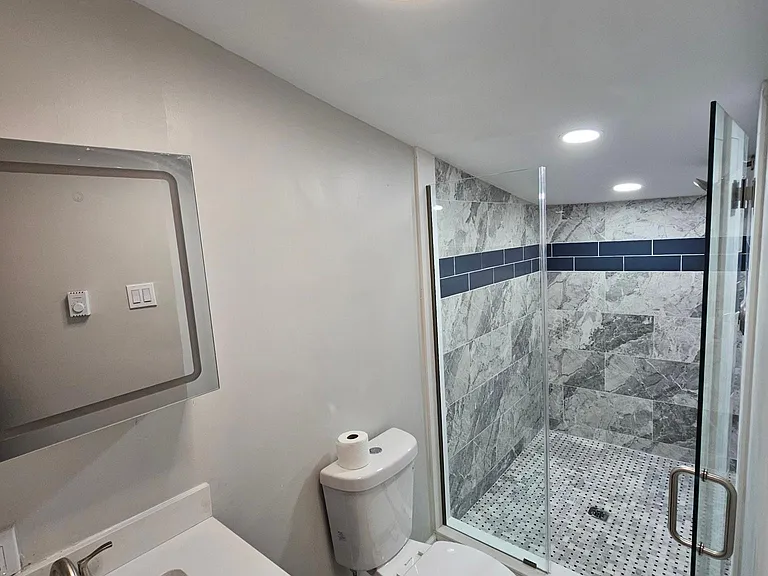 2702 Pratt St — Photo 20
