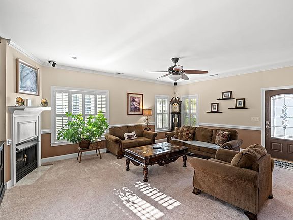 5th image of 2038 North Berwick Dr.