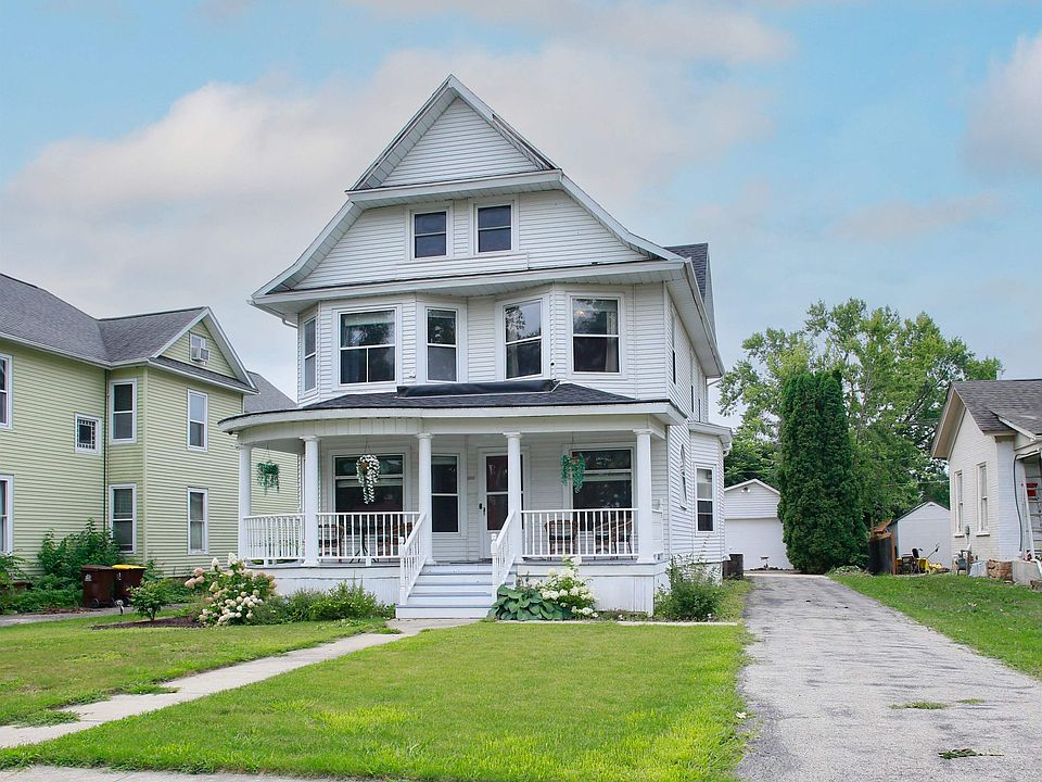 1st image of 414 Oak St