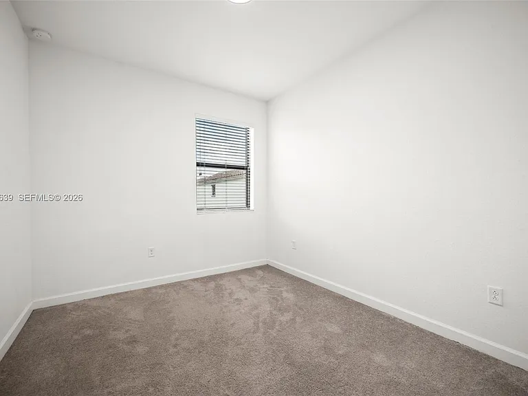 11945 SW 245th Ter — Photo 31