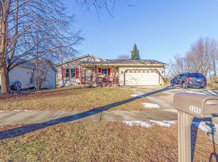3306 Clove Dr, Madison, WI 53704
