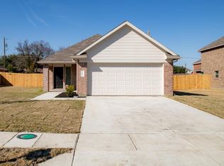 1404 E Cardinal Dr, Ennis, TX 75119