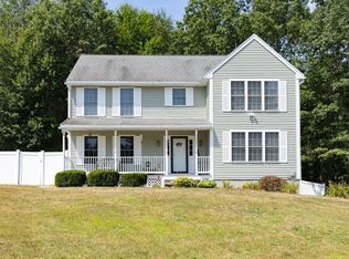 17 Wilshire Ln, Pelham, NH 03076