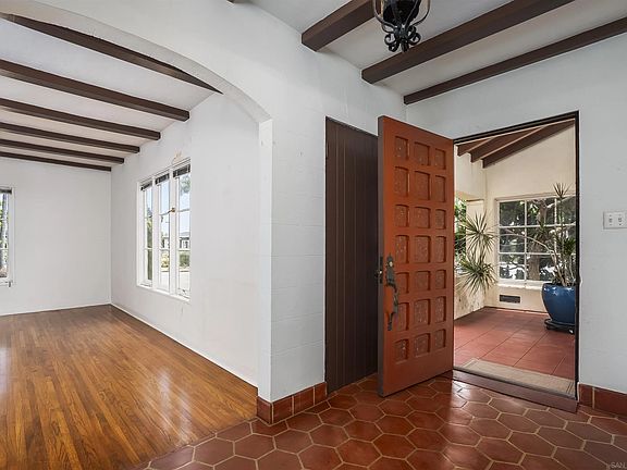 3rd image of 3702 Lotus Dr