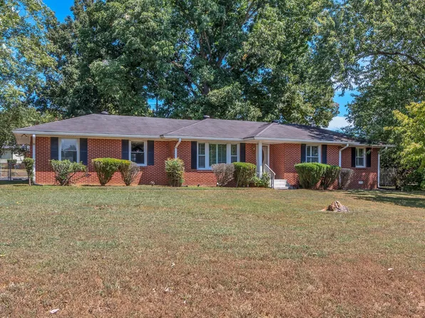 208 Apache Trl, Columbia, TN 38401