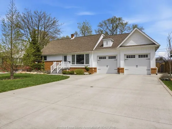 3160 Dandurand Ave, Windsor, ON N9E 2E6