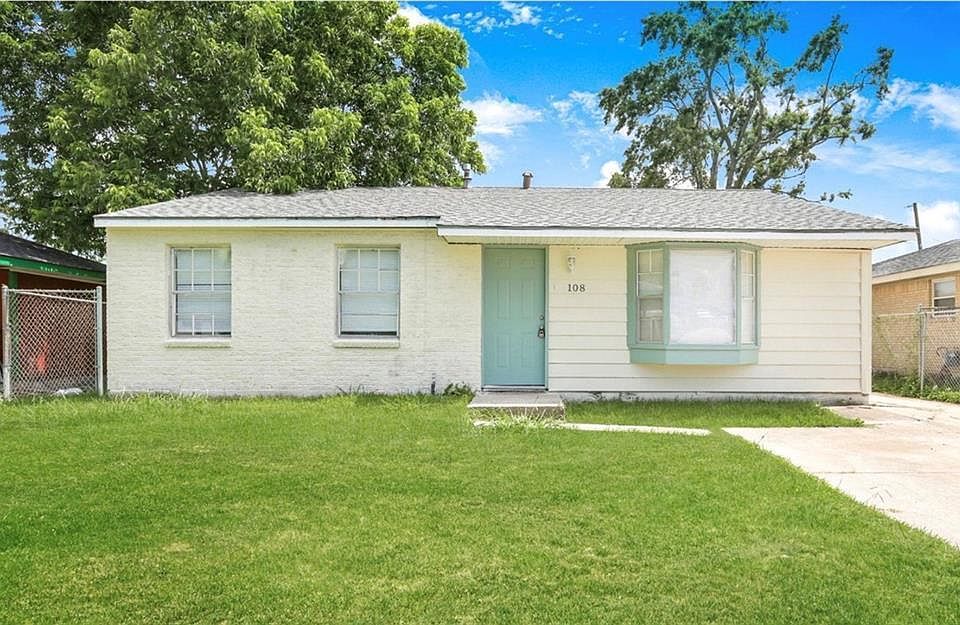 1st image of 108 Helen Dr
