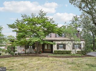 1001 Cherry Ln, Cinnaminson, NJ 08077