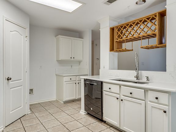 5th image of 26106 Wynberry