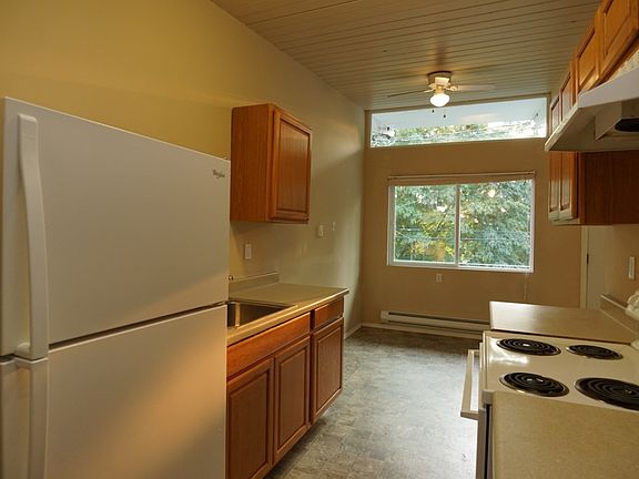 4th image of 906 Glennwood Ave NE APT 8