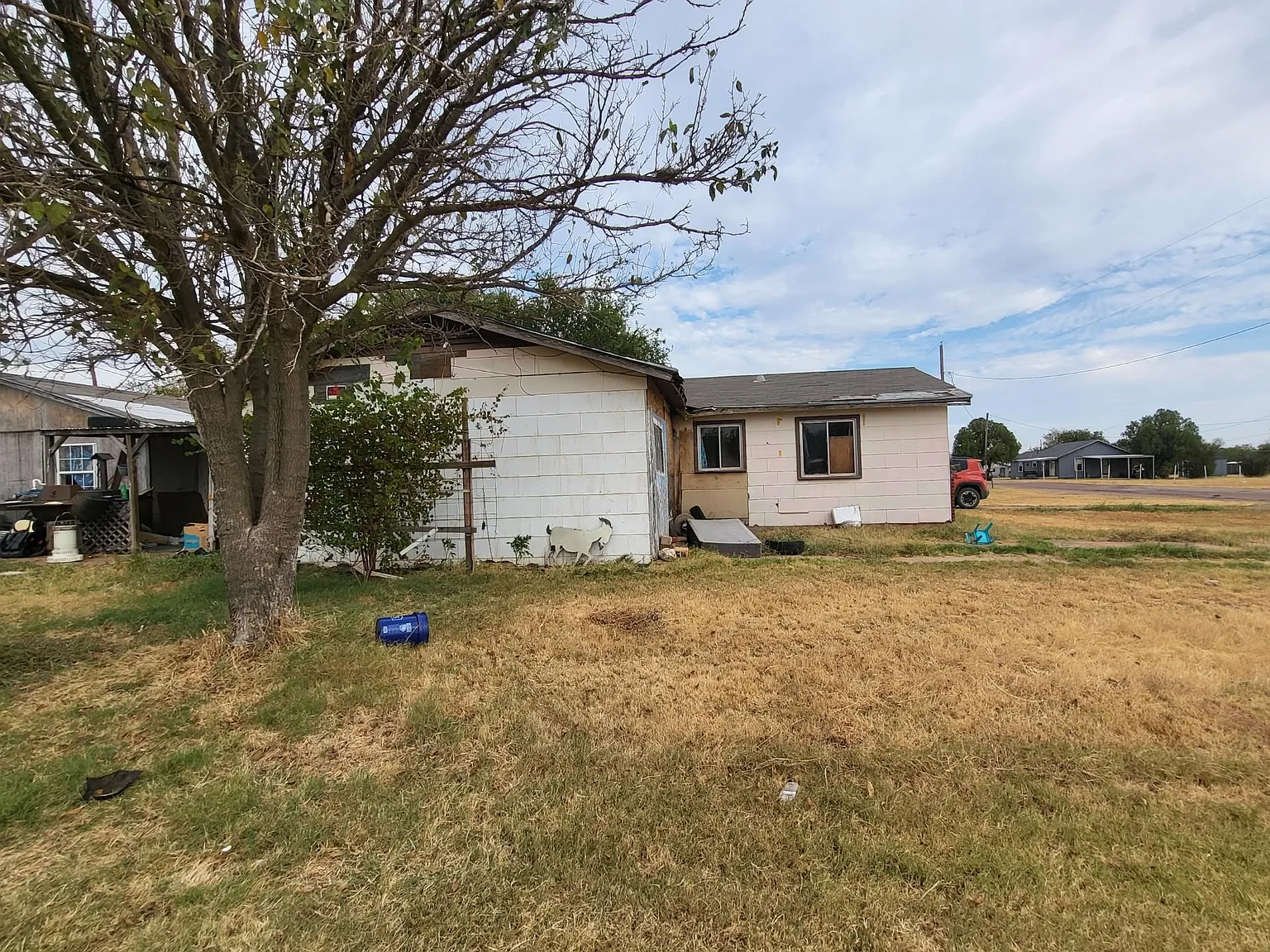 4 bed, 1776 sqft, $650 — Photo 1