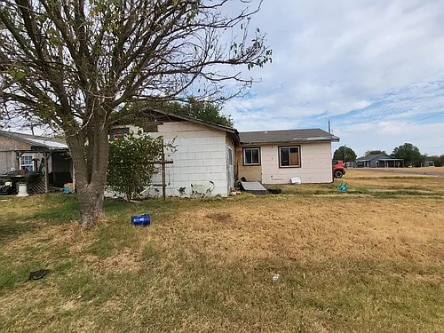502 E Lincoln Ave Photo 1