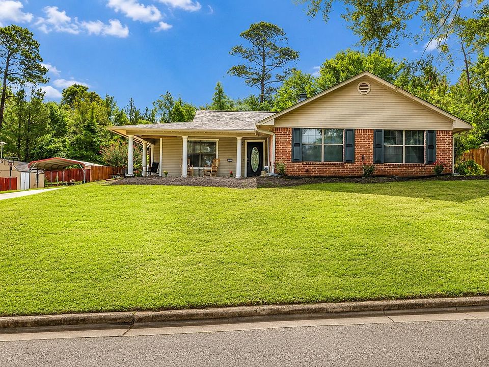 1st image of 710 Brookhollow Dr