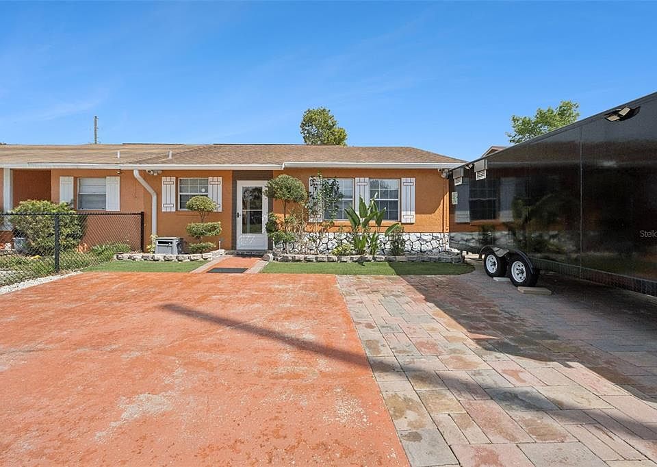 1st image of 6837 Edgefield Ln