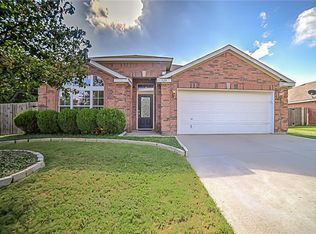 328 Village Pkwy, Crowley, TX 76036