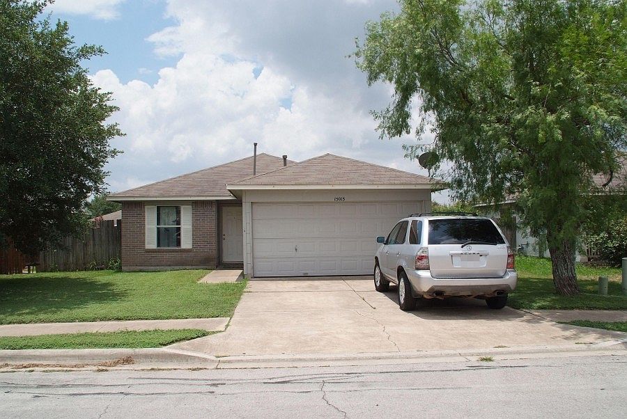 1st image of 15013 Bigelow Dr