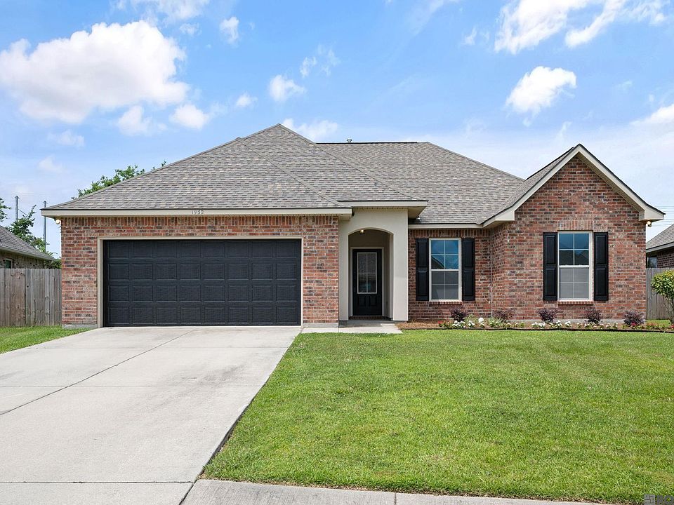 1st image of 1932 Meadow Oak Dr