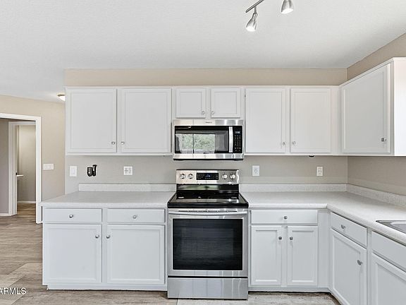 5th image of 10826 E AZALEA Avenue