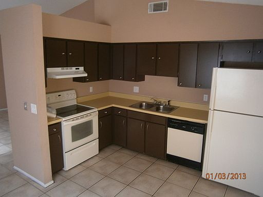 3rd image of 3295 Split Willow Dr