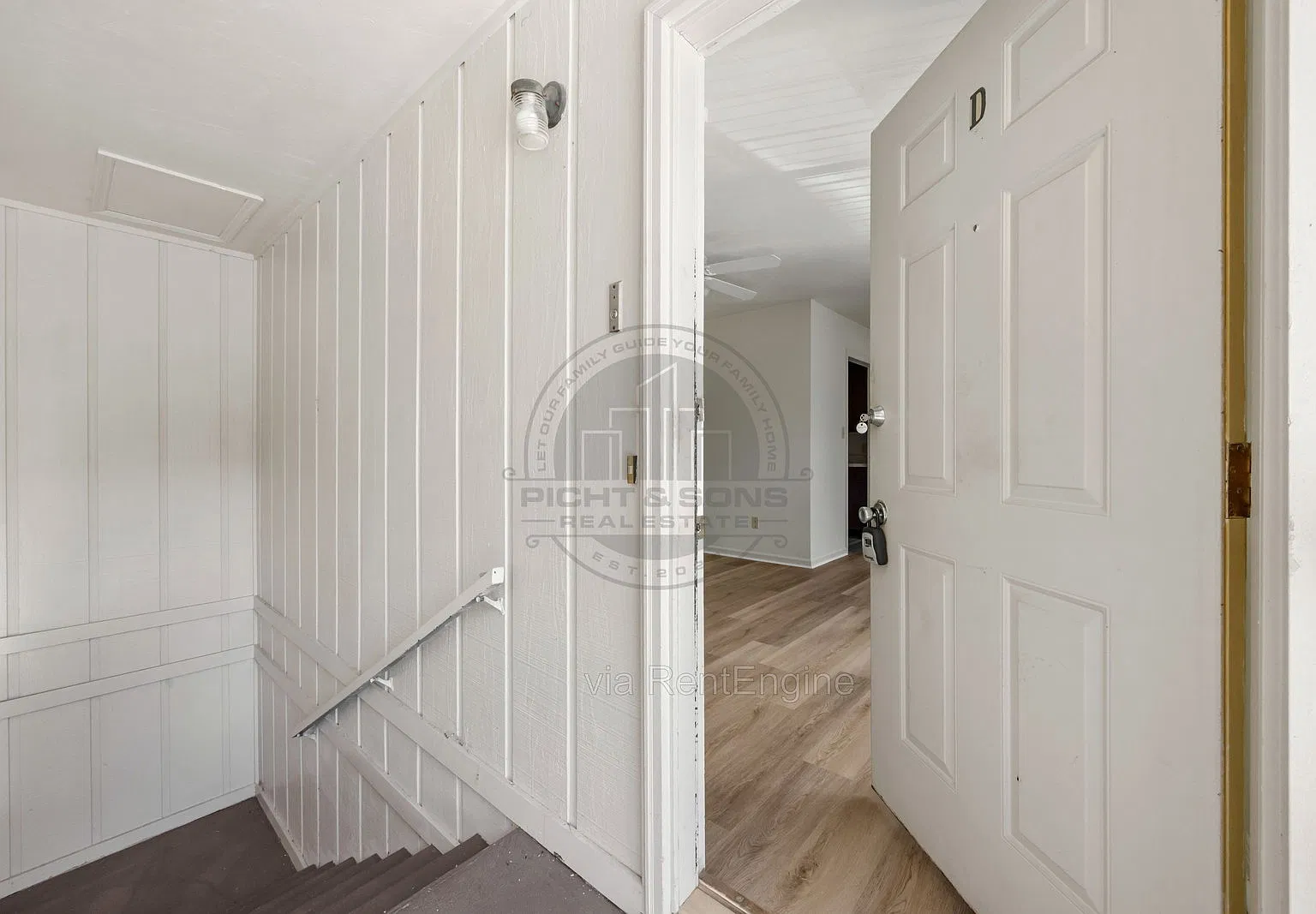 1 bed, 1.0 bath, 757 sqft, $865 — Photo 2