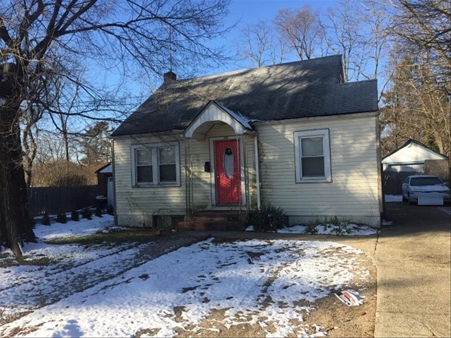 1st image of 800 Mount Ave