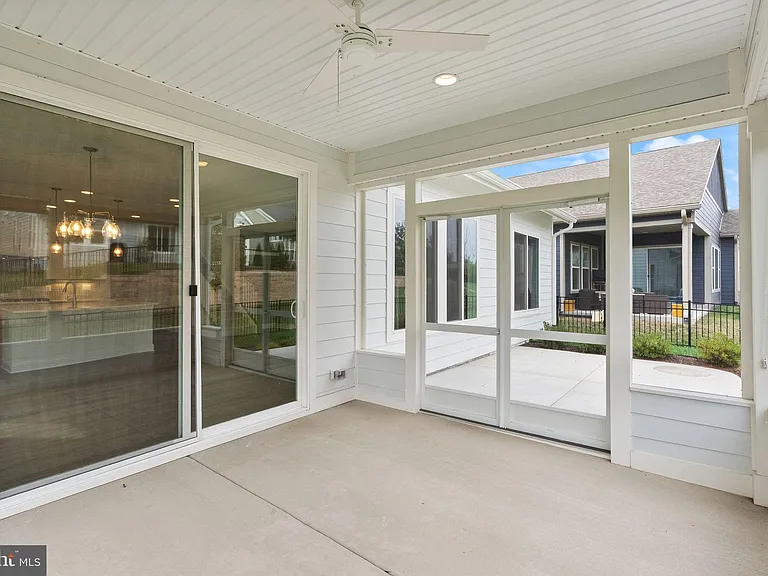 121 Cowbird St — Photo 26