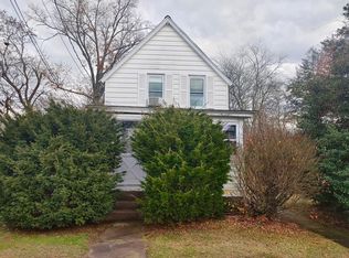 28 Smith Ave, Westfield, MA 01085