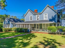 245 E Vermont Ave, Southern Pines, NC