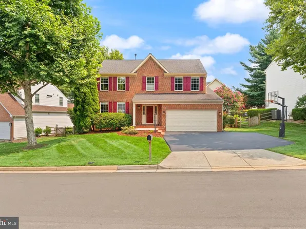 47003 Bainbridge Pl, Sterling, VA 20165